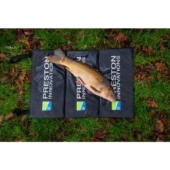 Preston Fold Away Unhooking Mat - Faltbare Abhakmatte 75x50x2 Cm 12 Preston Fold Away Unhooking Mat - Faltbare Abhakmatte 75x50x2 Cm -Professionelles Angelausrüstungsgeschäft Preston Fold Away Unhooking Mat P01301312028329