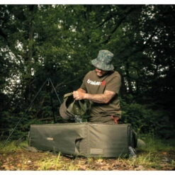 Trakker Sanctuary Deluxe Oval Crib - Ovale Luxus-Abhakmatte 5 Trakker Sanctuary Deluxe Oval Crib - Ovale Luxus-Abhakmatte -Professionelles Angelausrüstungsgeschäft Trakker20Sanctuary20Deluxe20Oval20Crib20xl2021240620212408