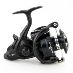 Daiwa Black Widow BR LT 4000-C Freilaufrolle -Professionelles Angelausrüstungsgeschäft black widow br lt seite